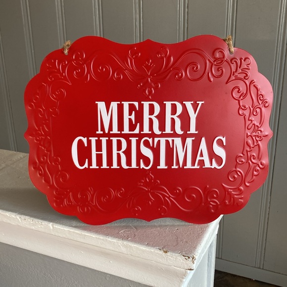 NWT Beautiful Holiday Red & White Merry Christmas Embossed Metal Decoration Sign - Picture 9 of 12